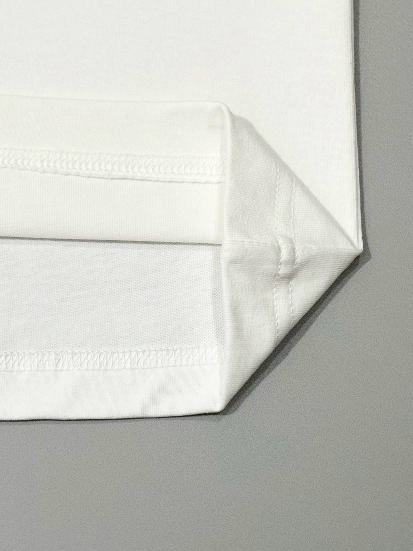 LuxluxHouse Best Quality Clothes T-shirt Prada