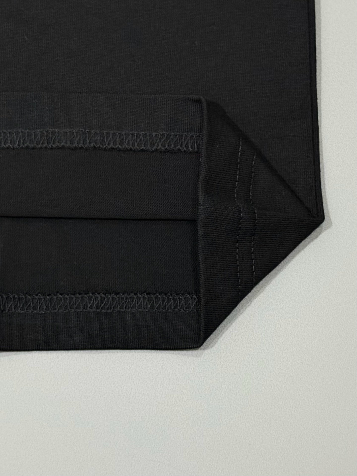 LuxluxHouse Best Quality Clothes T-shirt Loewe