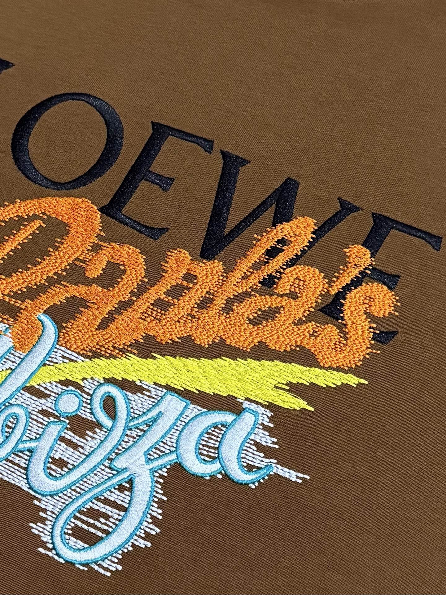 LuxluxHouse Best Quality Clothes T-shirt Loewe