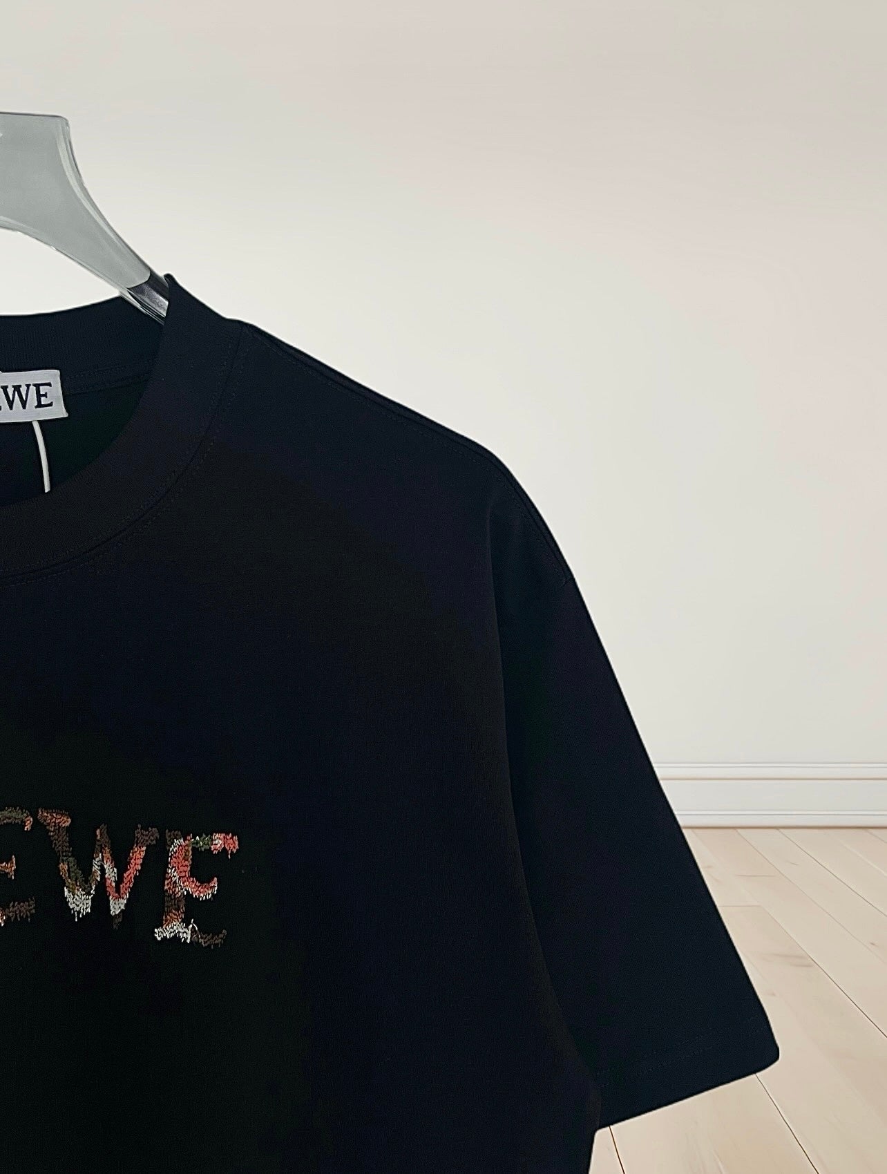 LuxluxHouse Best Quality Clothes T-shirt Loewe