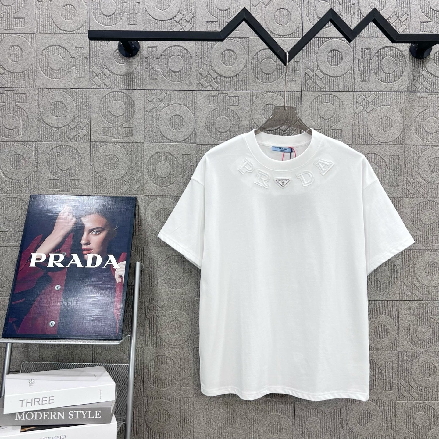 LuxluxHouse Best Quality Clothes T-shirt Prada