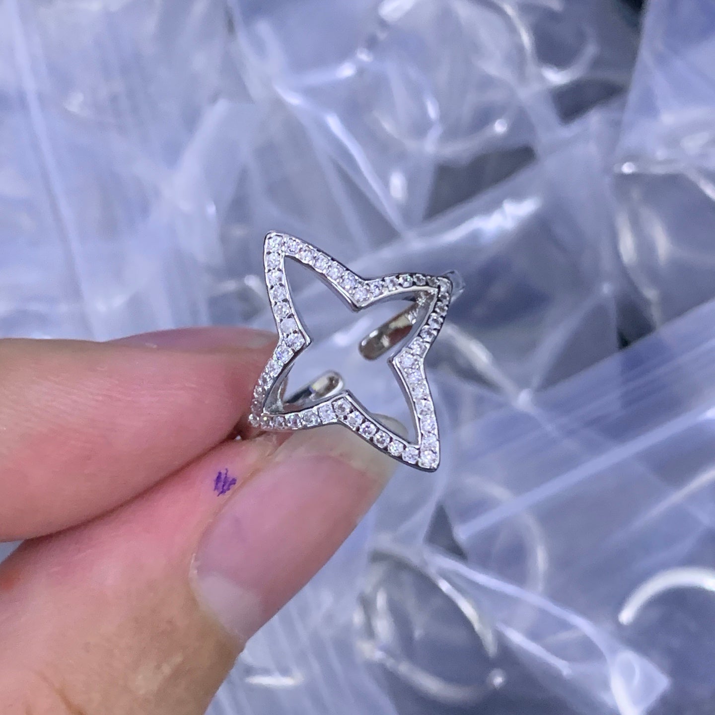 LuxluxHouse Low Price And High Quality Accessories Louis Vuitton