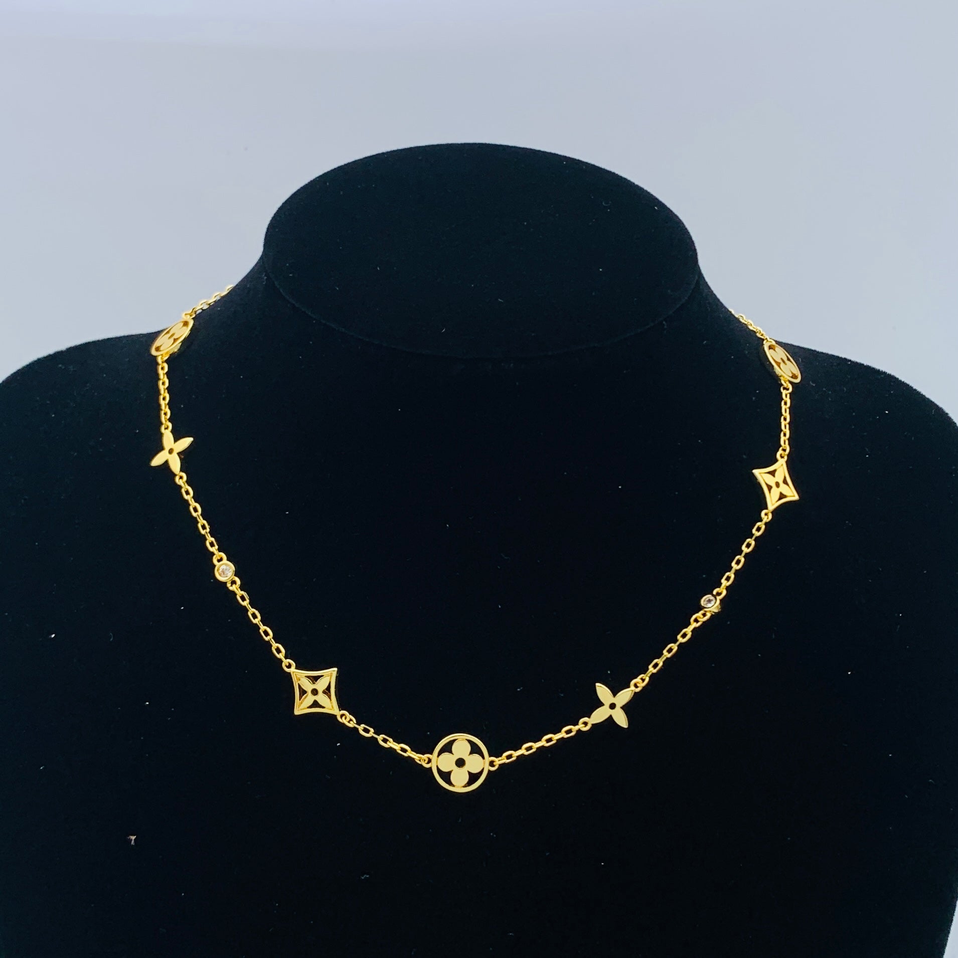 LuxluxHouse Low Price And High Quality Accessories Louis Vuitton