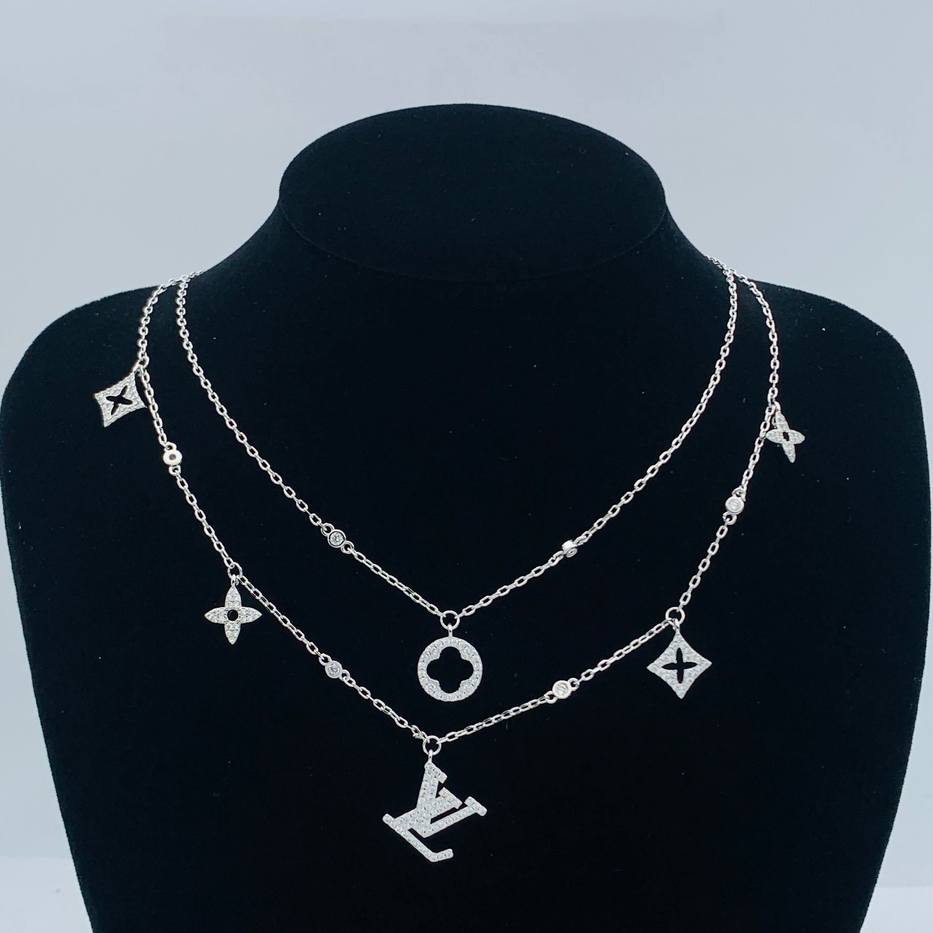 LuxluxHouse Low Price And High Quality Accessories Louis Vuitton