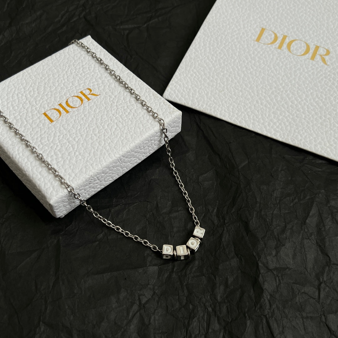 LuxluxHouse Best Quality Accessories Necklace Dior