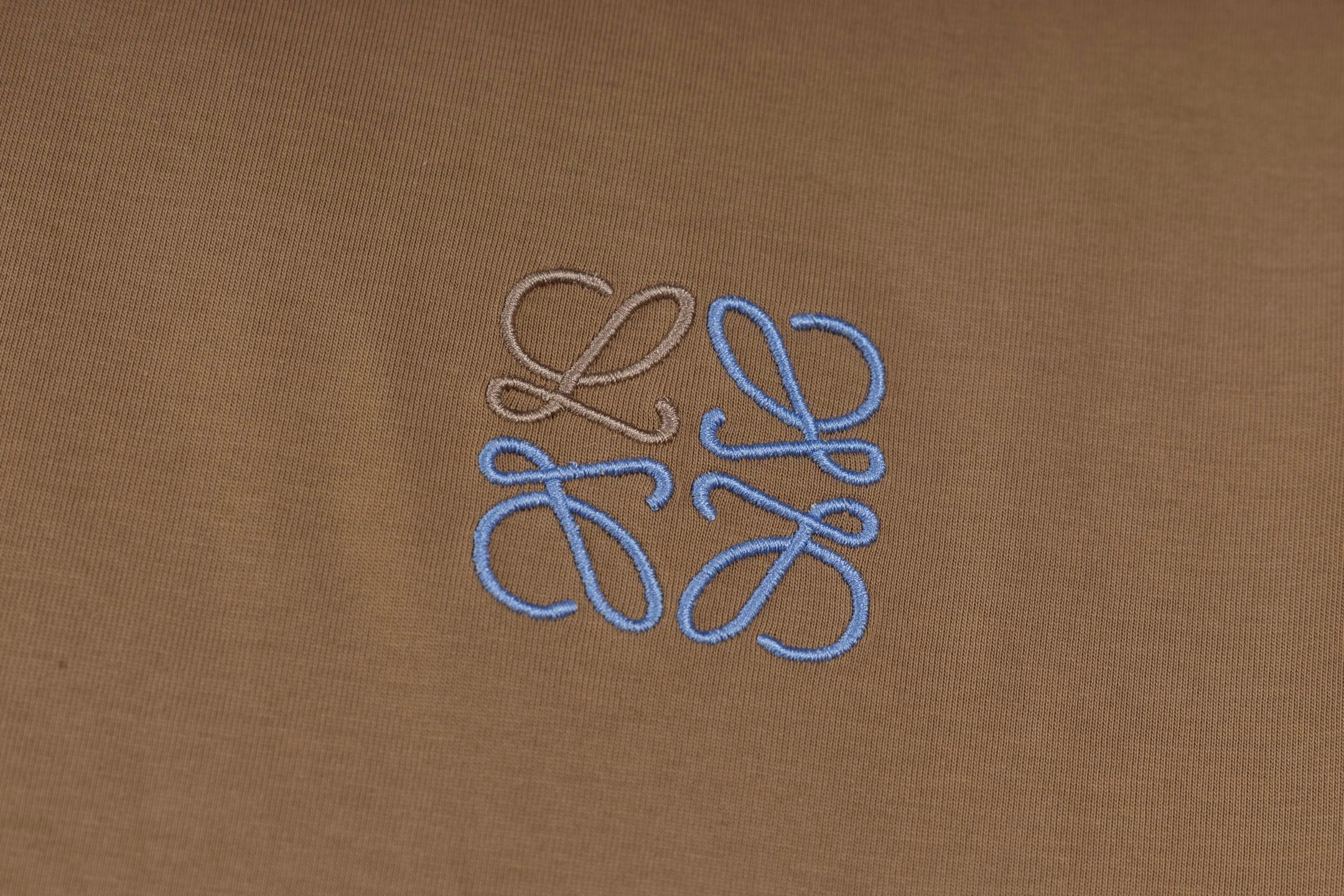 LuxluxHouse Best Quality Clothes T-shirt Loewe