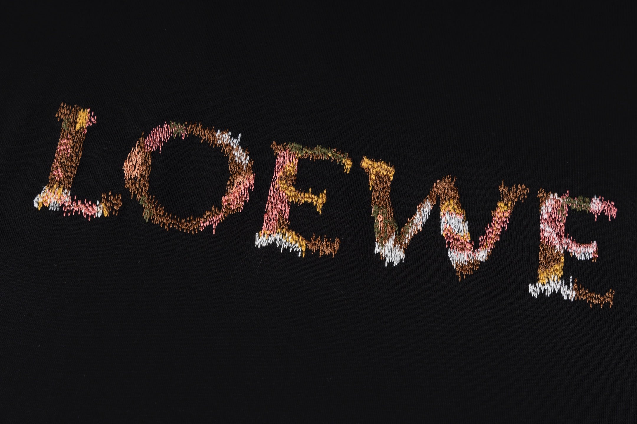 LuxluxHouse Best Quality Clothes T-shirt Loewe