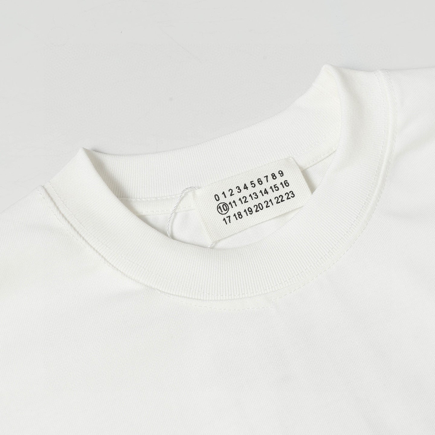 LuxluxHouse Best Quality Clothes T-shirt Chanel & Maison Margiela
