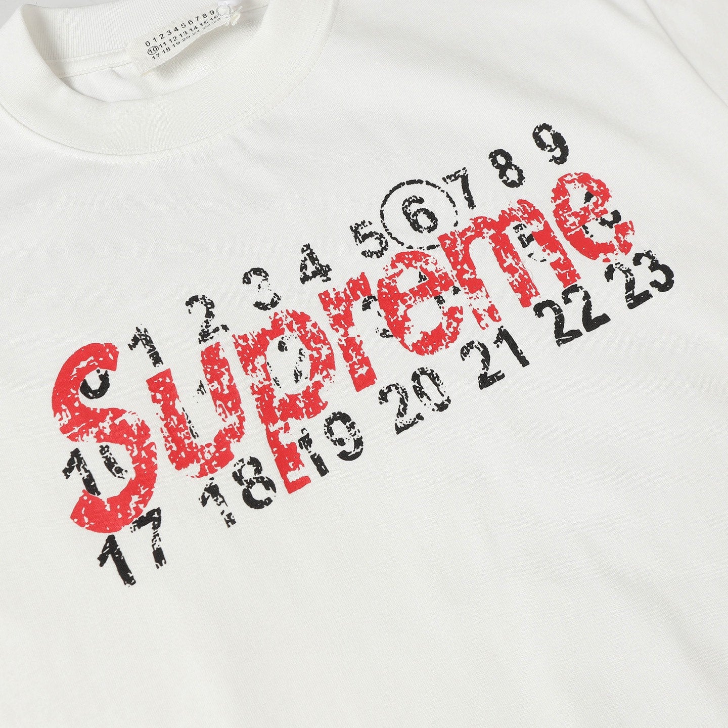 LuxluxHouse Best Quality Clothes T-shirt Chanel & Maison Margiela