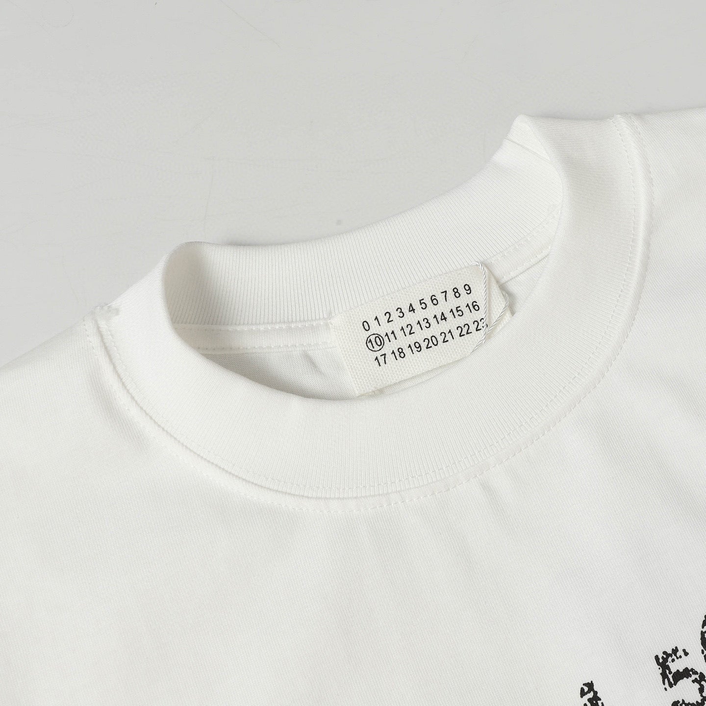 LuxluxHouse Best Quality Clothes T-shirt Chanel & Maison Margiela