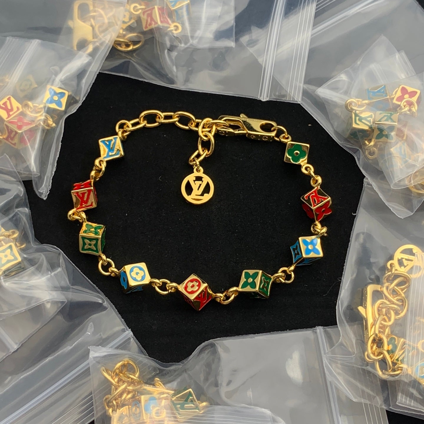 LuxluxHouse Low Price And High Quality Accessories Louis Vuitton