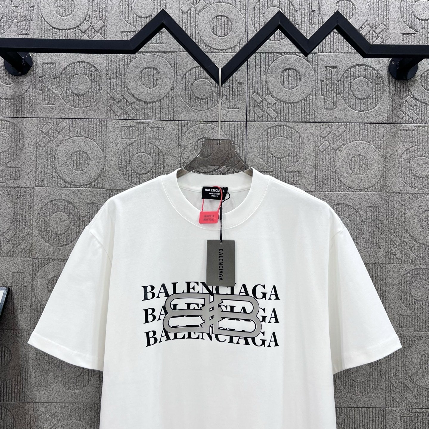 LuxluxHouse Best Quality Clothes Balenciaga T-shirt