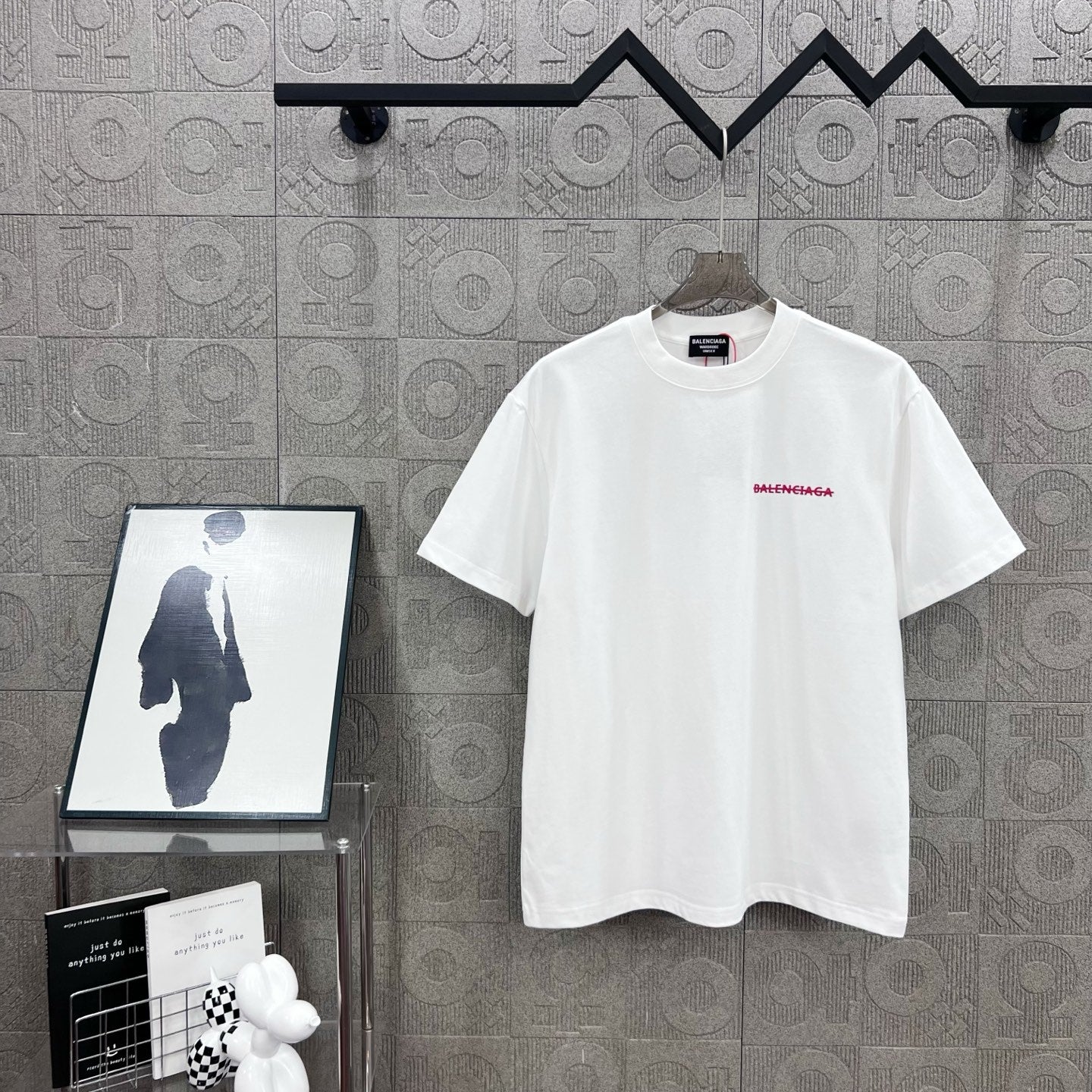 LuxluxHouse Best Quality Clothes Balenciaga T-shirt