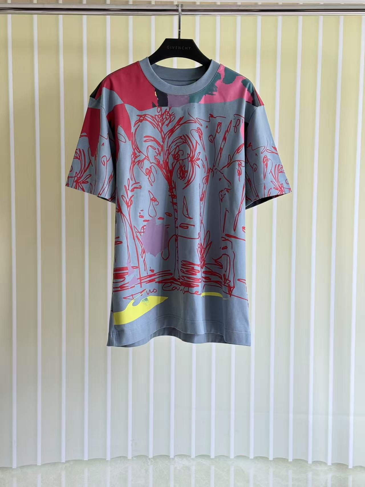 LuxluxHouse Best Quality Clothes Givenchy T-shirt