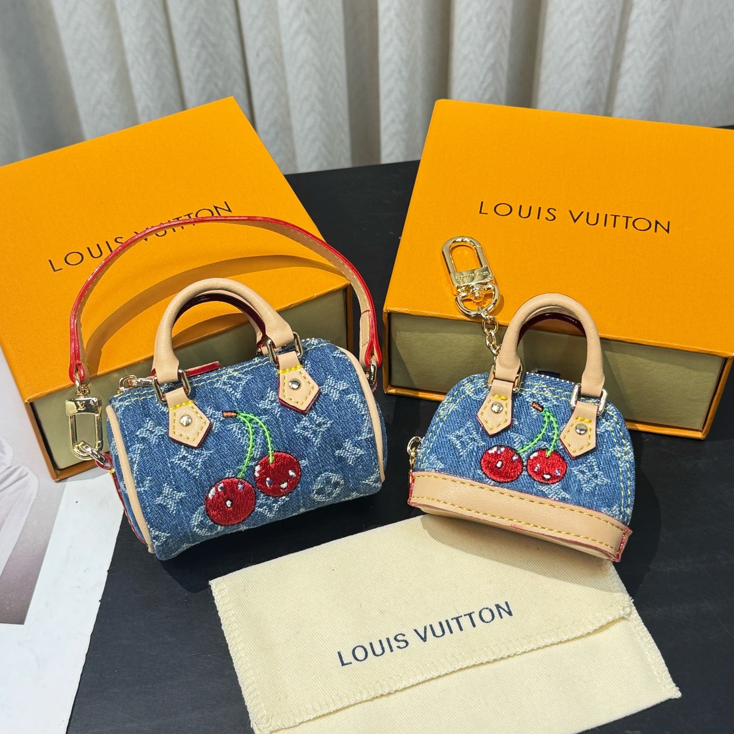 LuxluxHouse Best Quality Accessories Small Bags Louis Vuitton