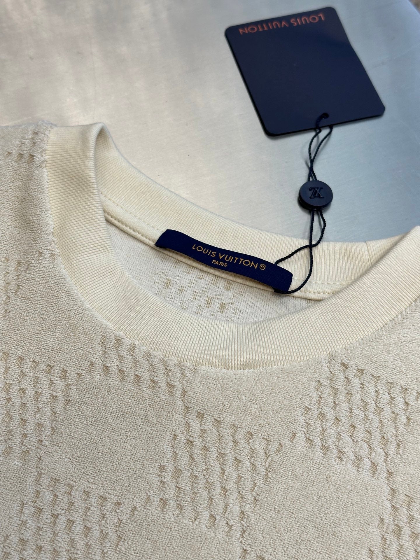 LuxluxHouse Best Quality Clothes T-shirt Louis Vuitton