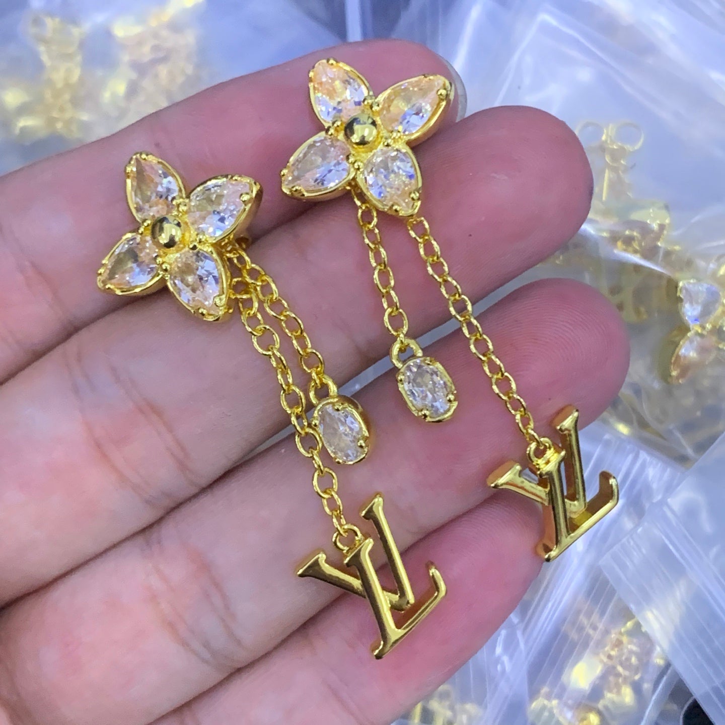 LuxluxHouse Low Price And High Quality Accessories Louis Vuitton