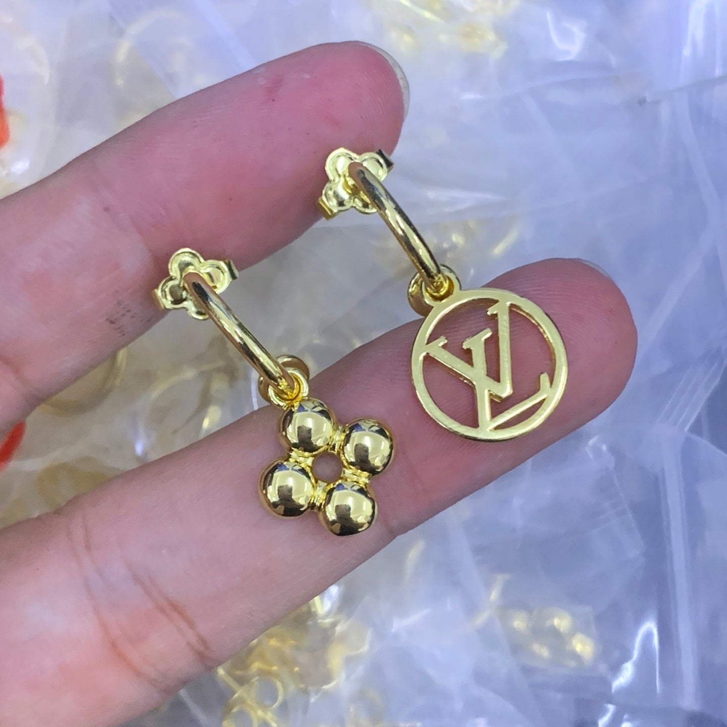 LuxluxHouse Low Price And High Quality Accessories Louis Vuitton