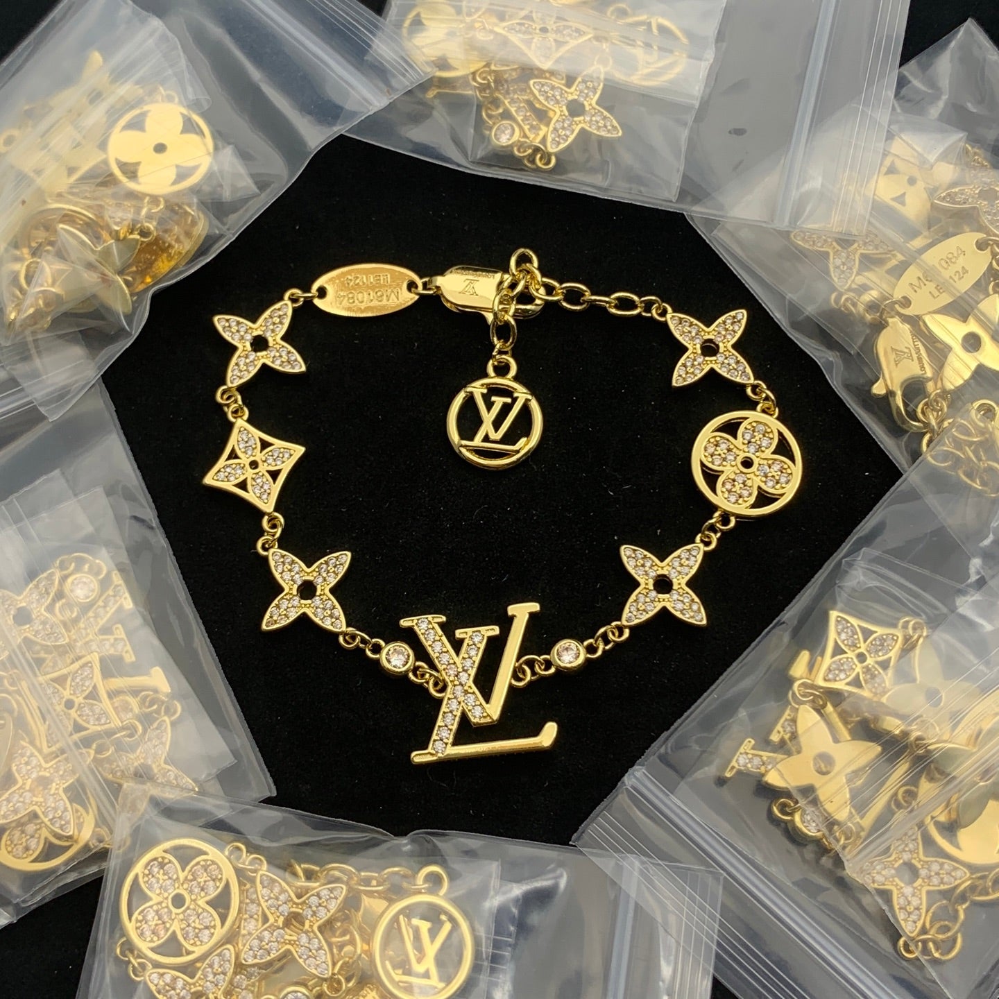 LuxluxHouse Low Price And High Quality Accessories Louis Vuitton