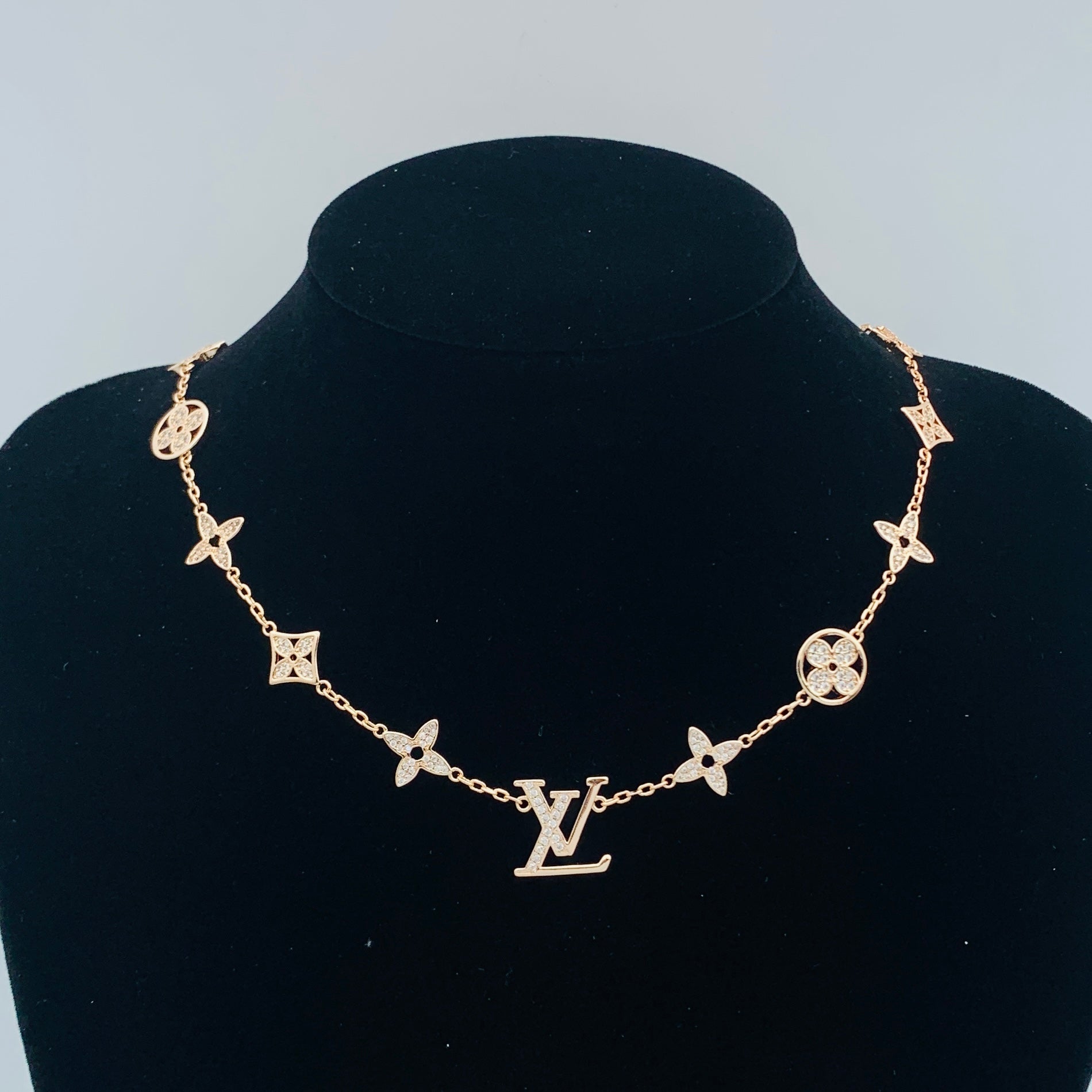 LuxluxHouse Low Price And High Quality Accessories Louis Vuitton
