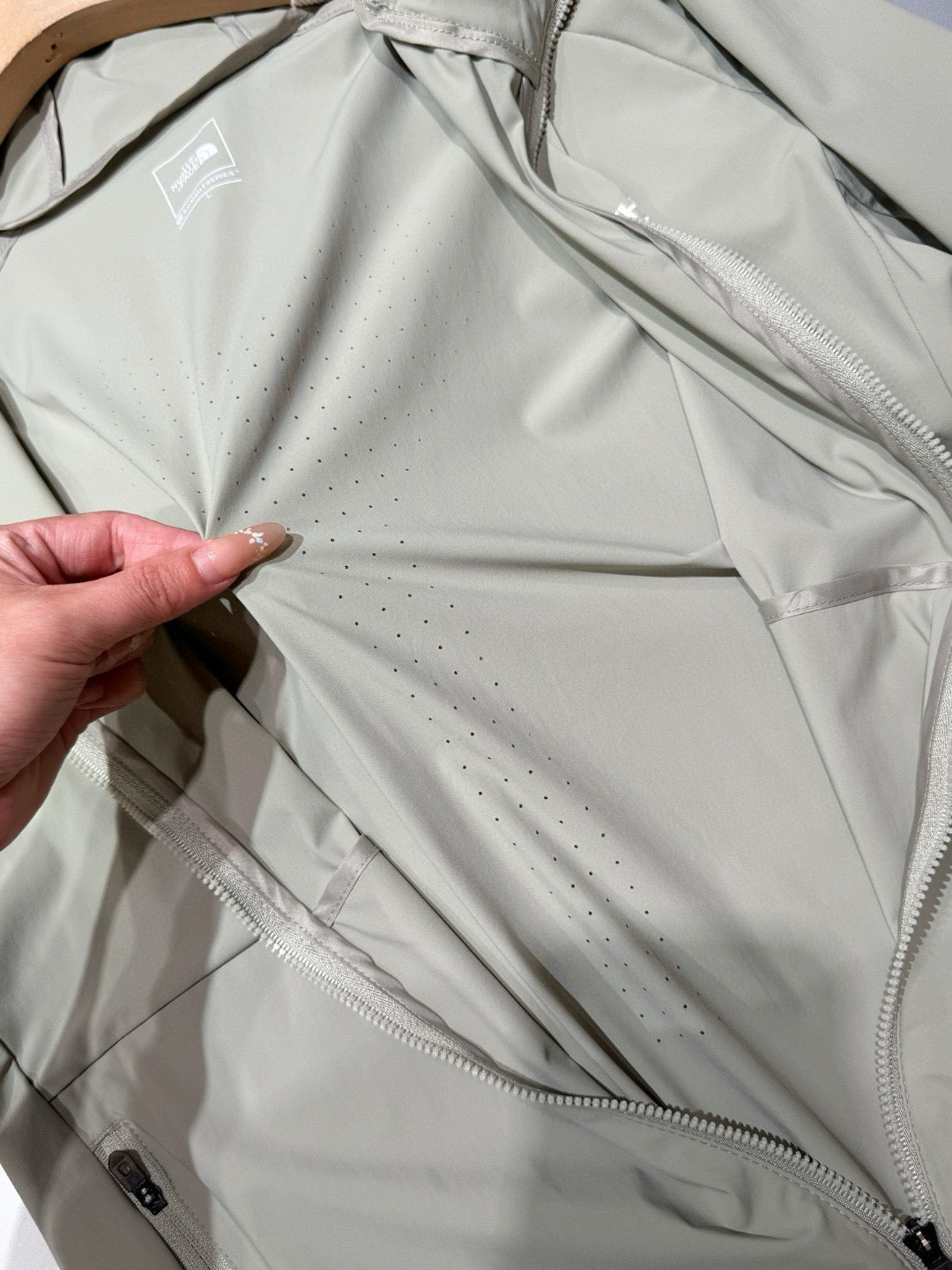 LuxluxHouse Best Quality Clothes The North Face & MLB Coats & Jackets