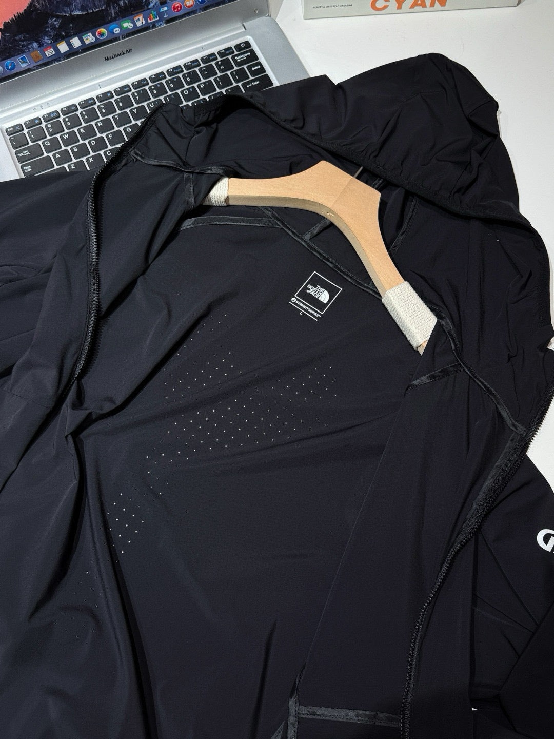 LuxluxHouse Best Quality Clothes The North Face & MLB Coats & Jackets