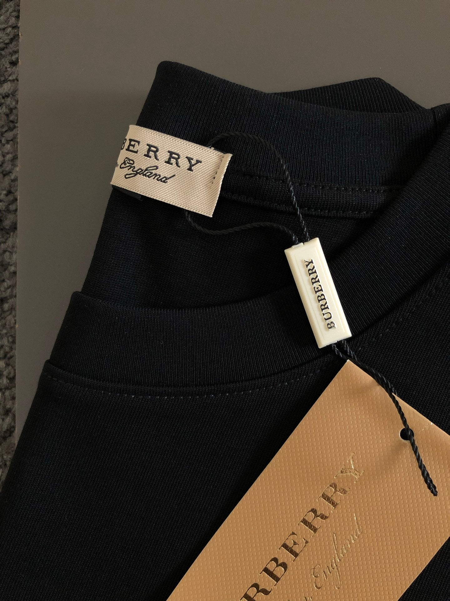 LuxluxHouse Best Quality Clothes Burberry T-shirt