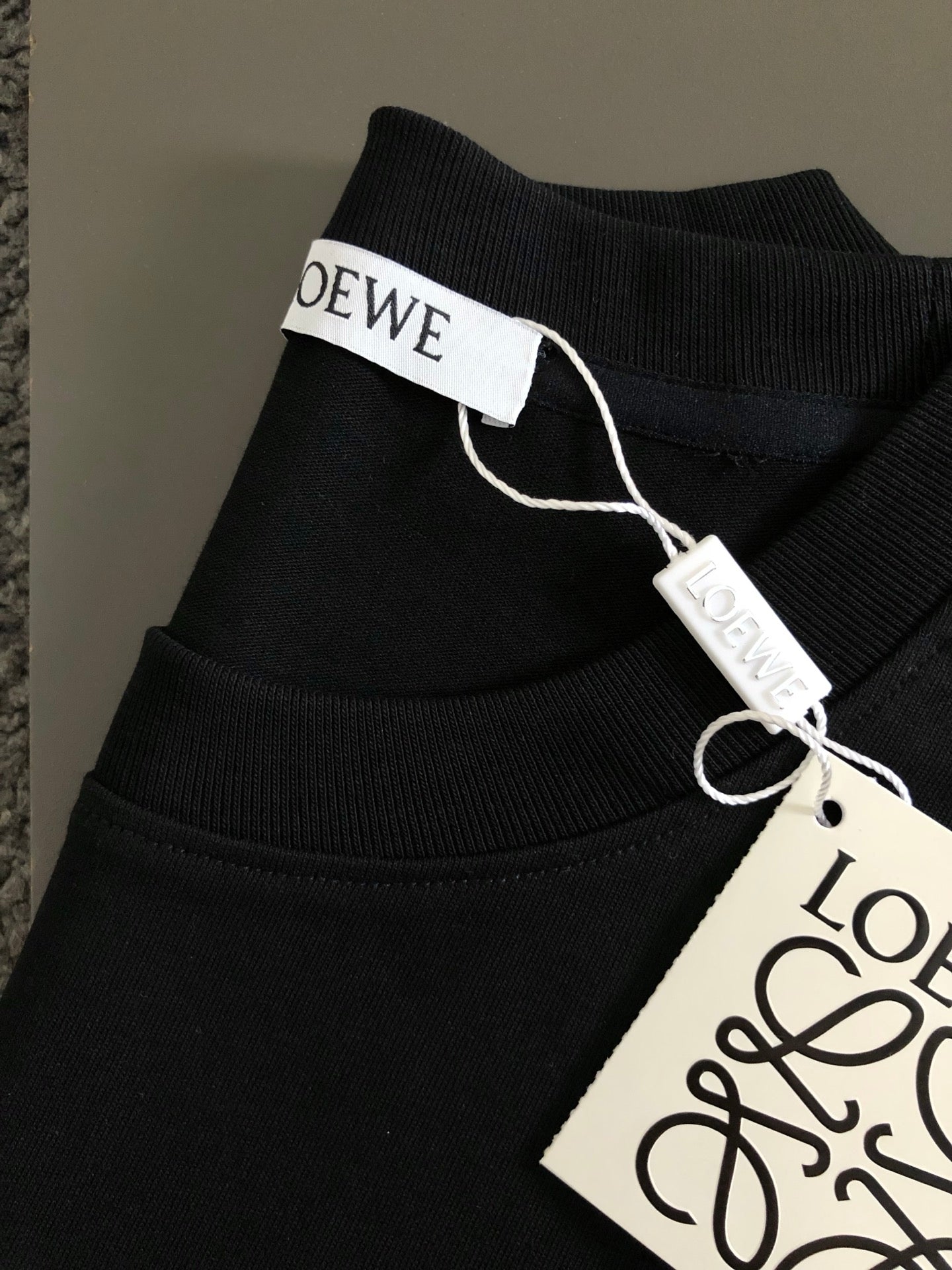 LuxluxHouse Best Quality Clothes T-shirt Loewe