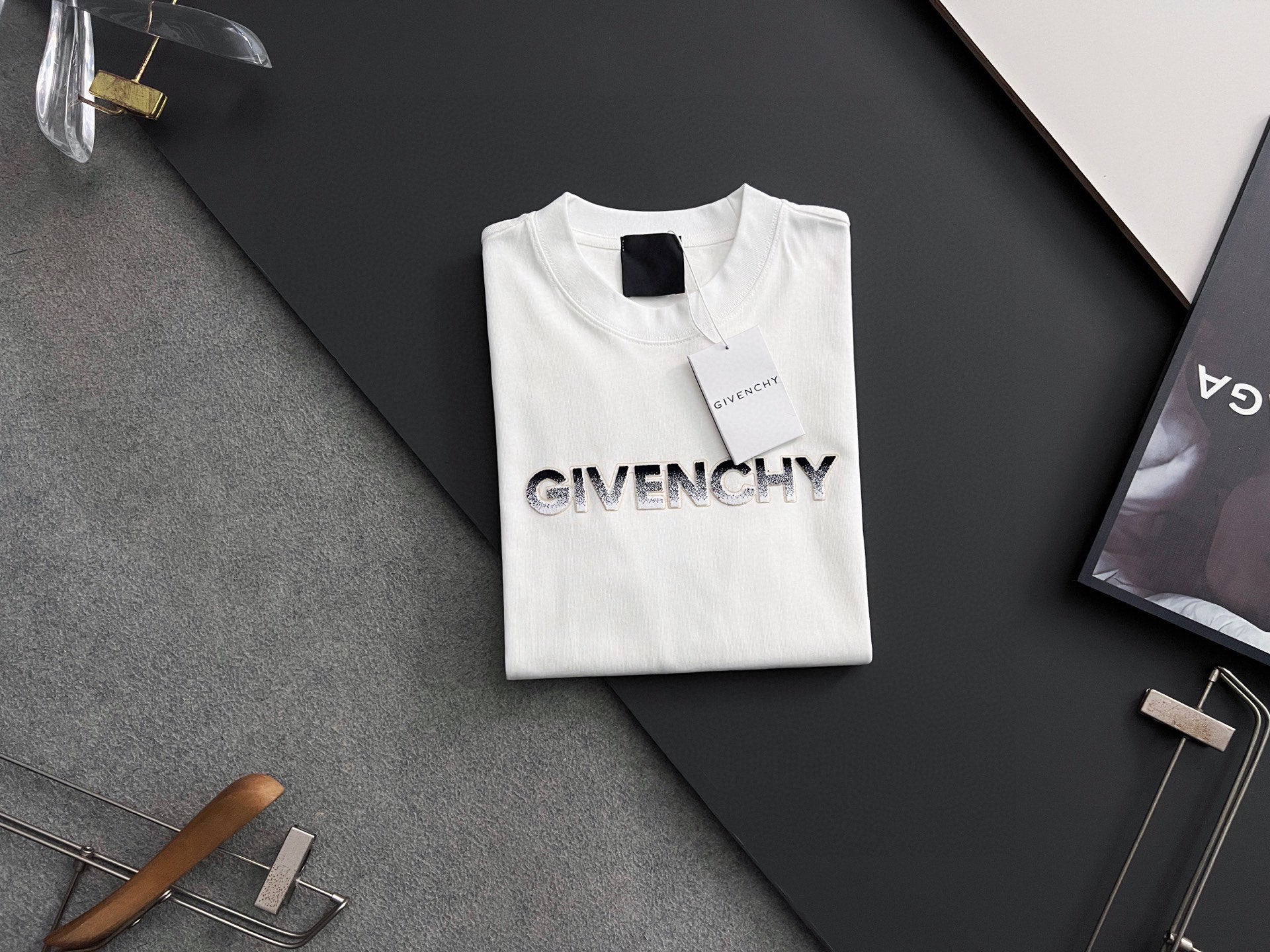 LuxluxHouse Best Quality Clothes Givenchy T-shirt