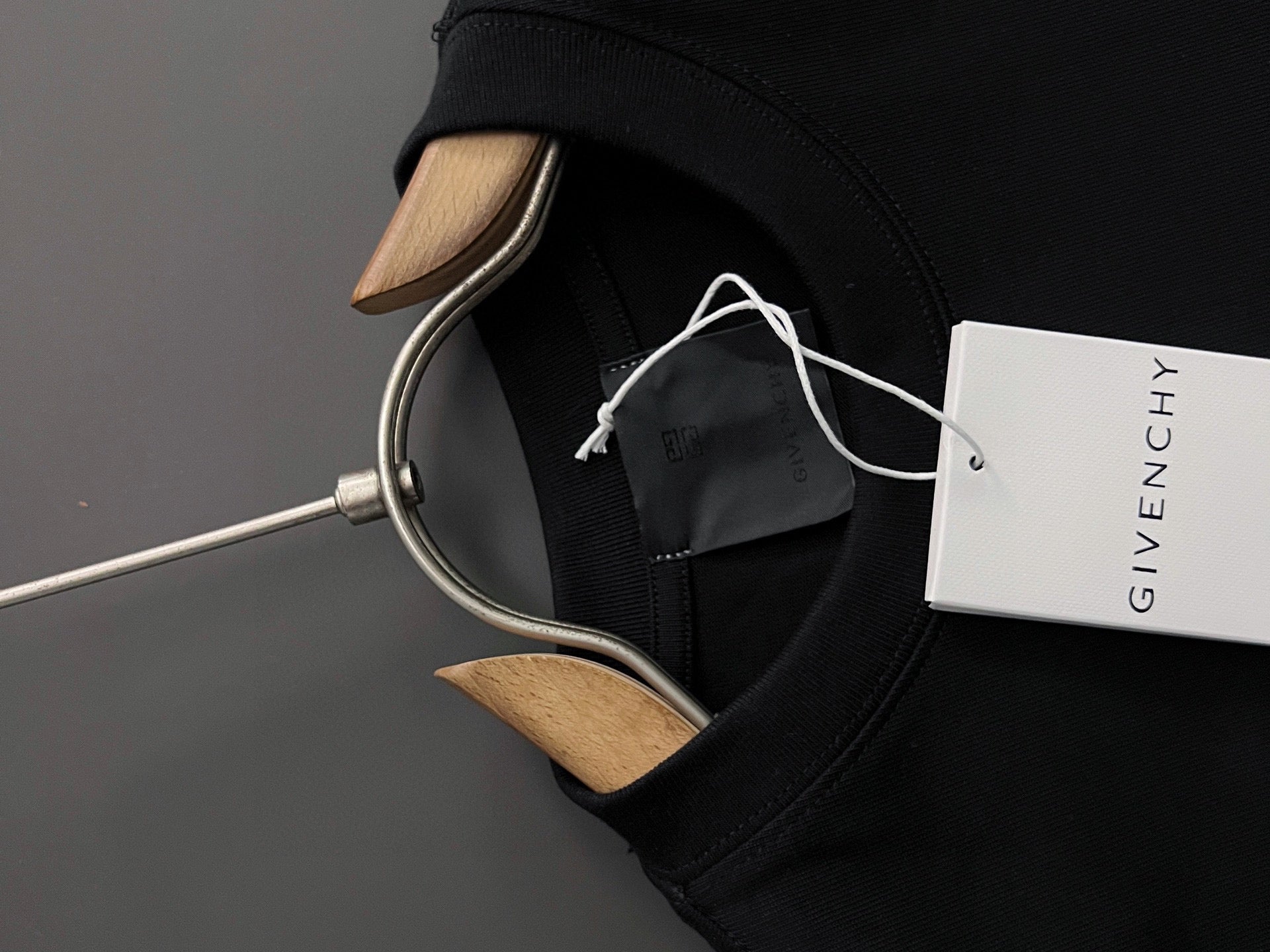 LuxluxHouse Best Quality Clothes Givenchy T-shirt