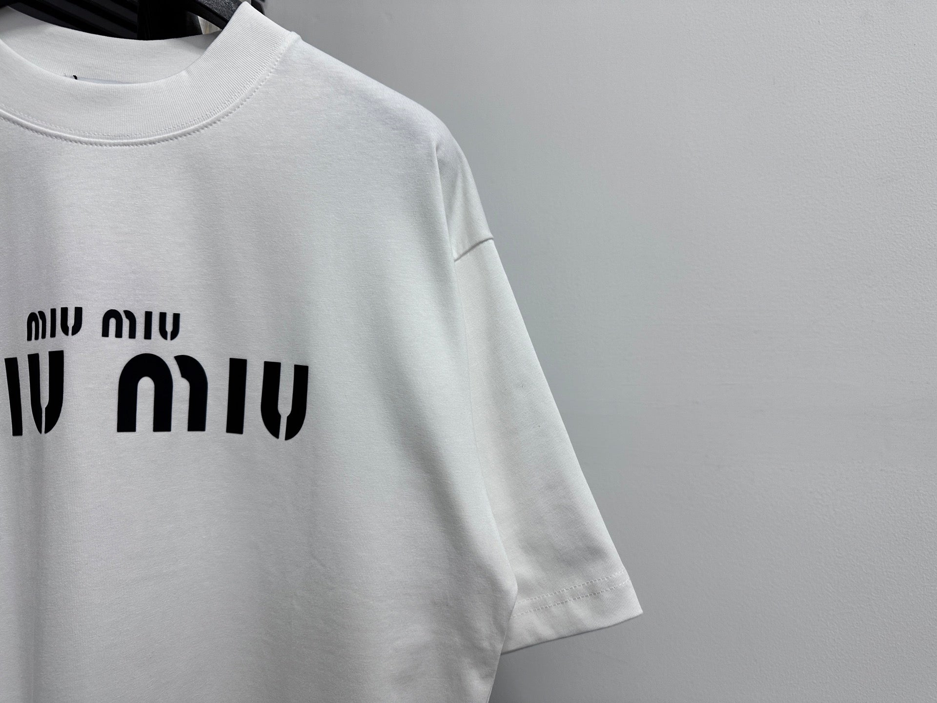 LuxluxHouse Best Quality Clothes Miu Miu T-shirt