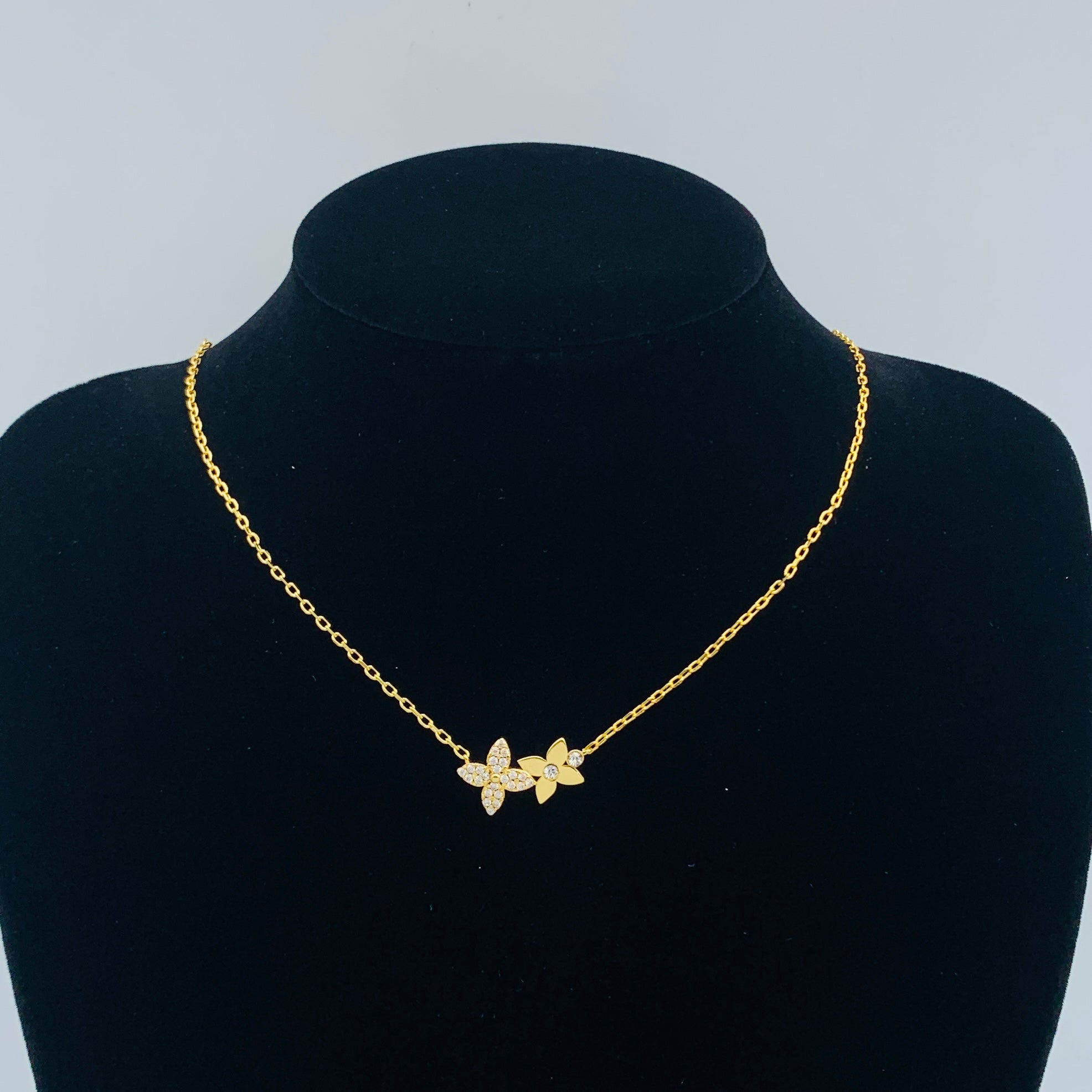LuxluxHouse Low Price And High Quality Accessories Louis Vuitton