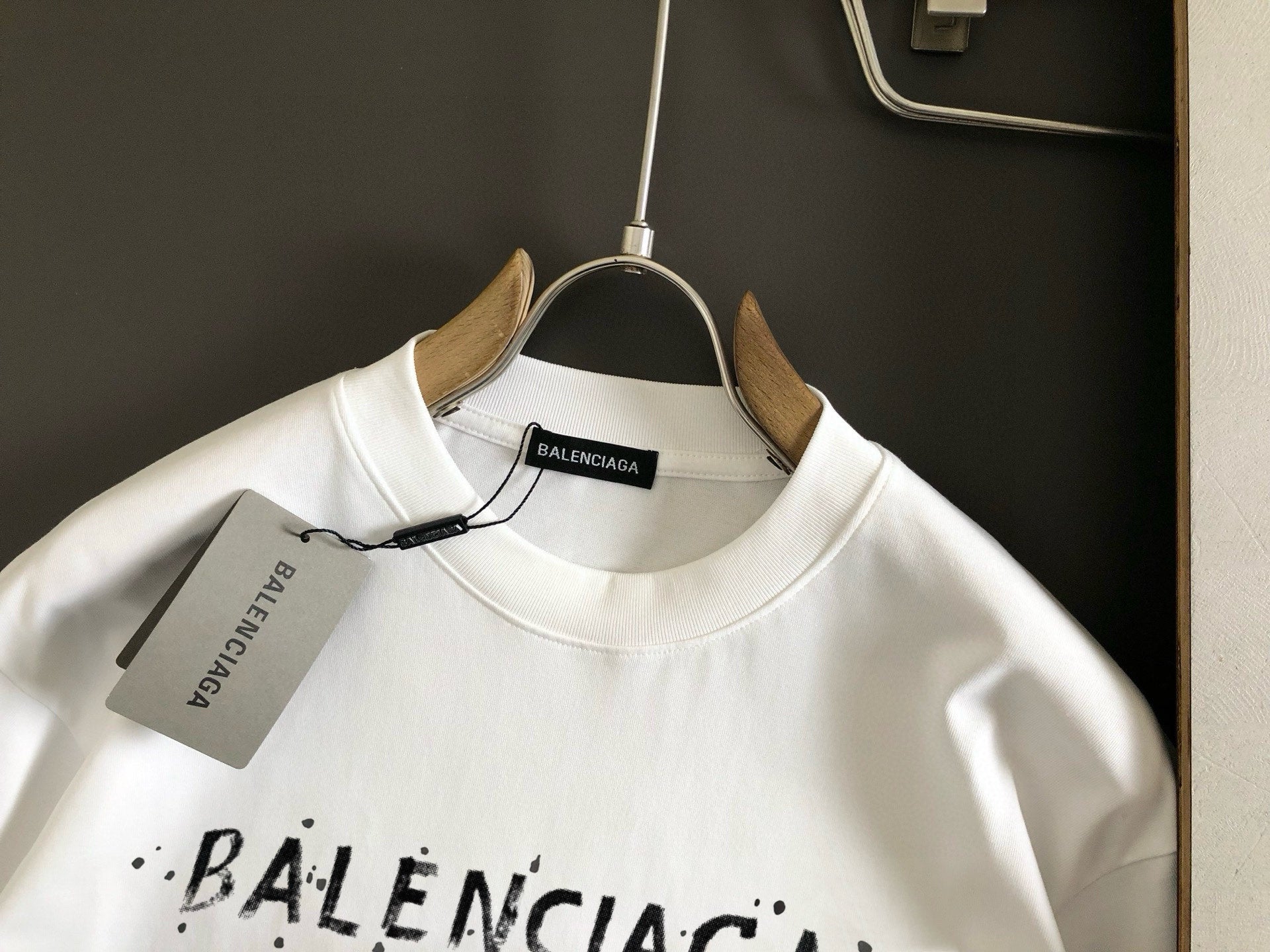 LuxluxHouse Best Quality Clothes Balenciaga T-shirt