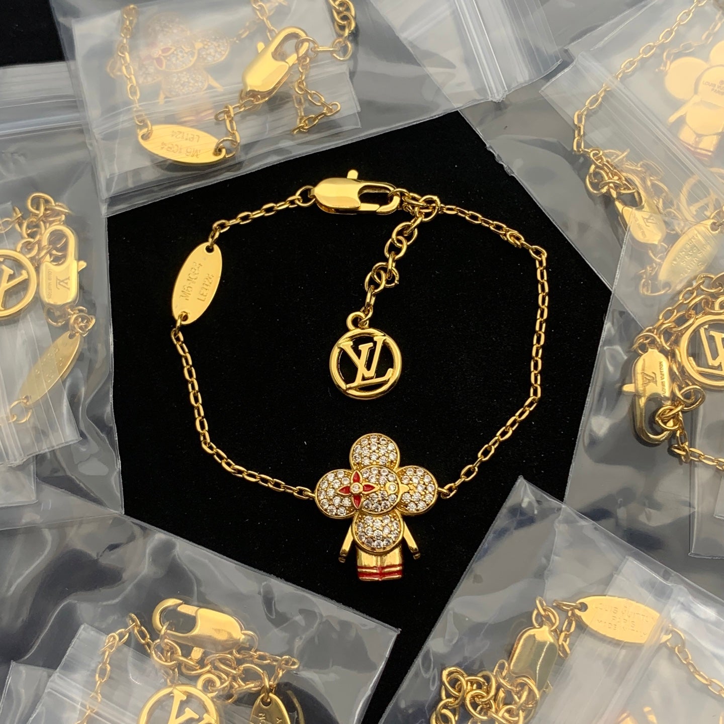 LuxluxHouse Low Price And High Quality Accessories Louis Vuitton