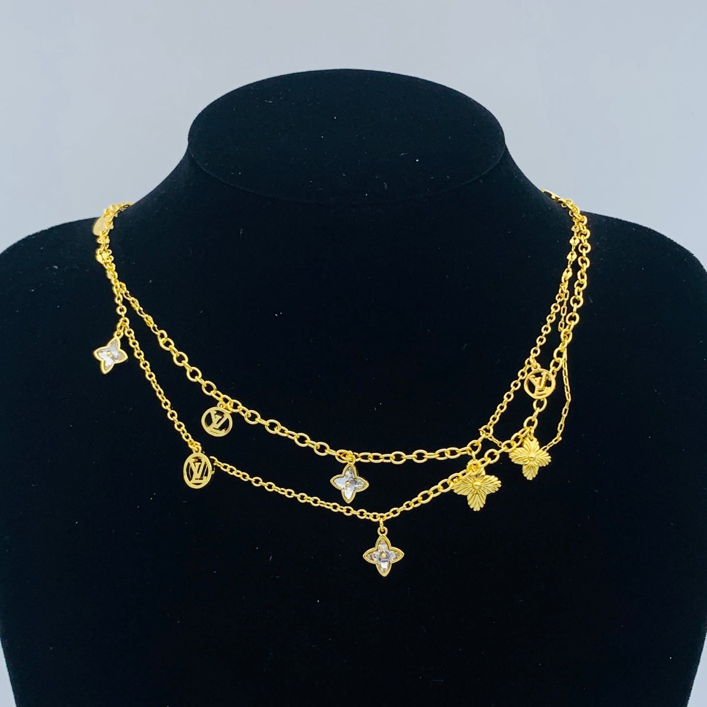 LuxluxHouse Low Price And High Quality Accessories Louis Vuitton