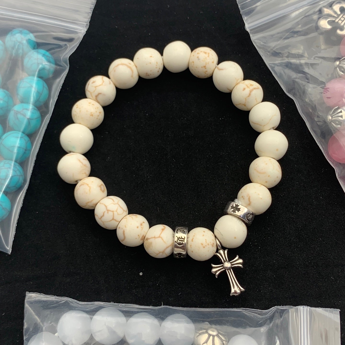 LuxluxHouse Low Price And High Quality Accessories Chrome Hearts