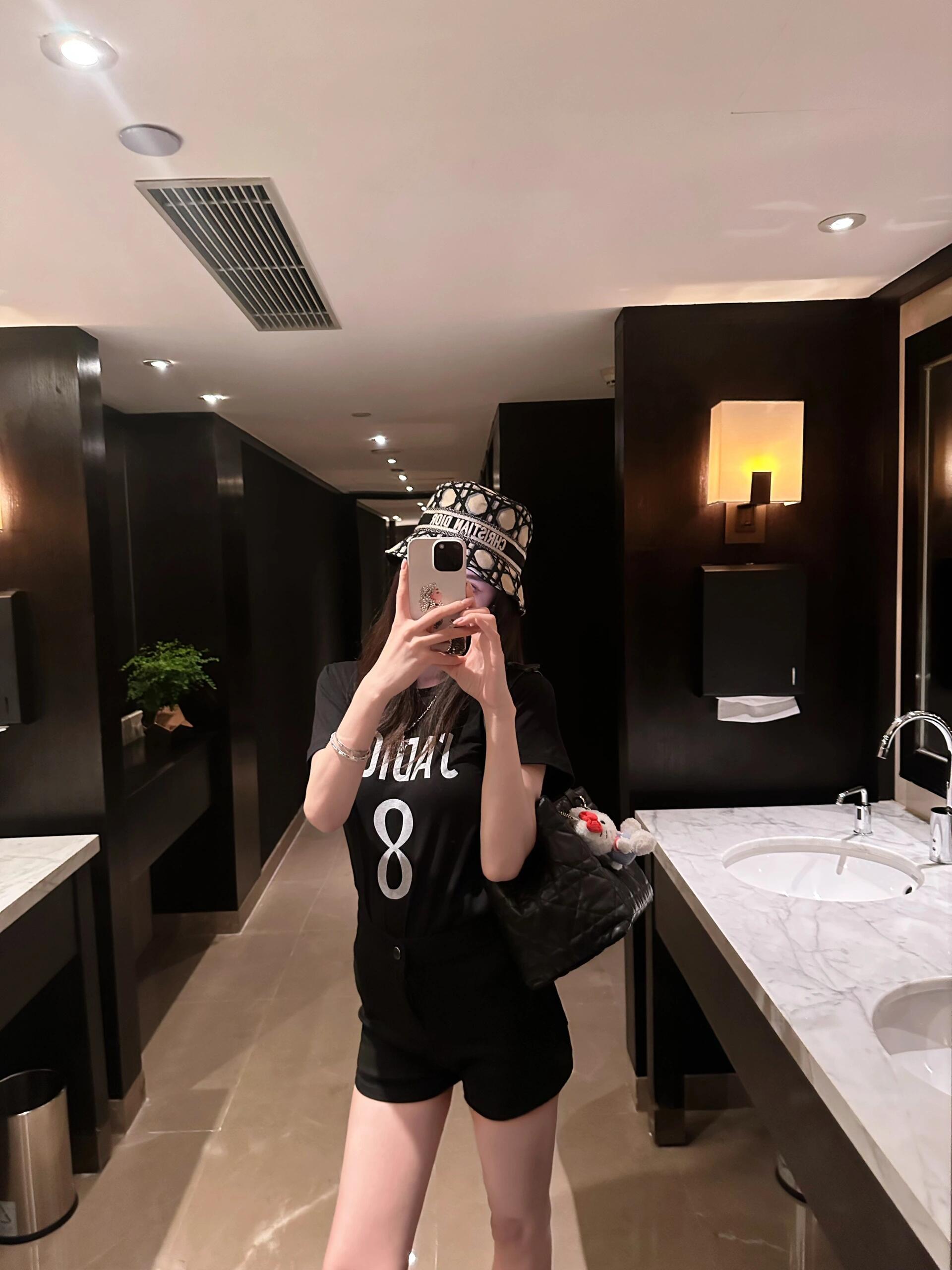 LuxluxHouse Best Quality Clothes T-shirt Dior