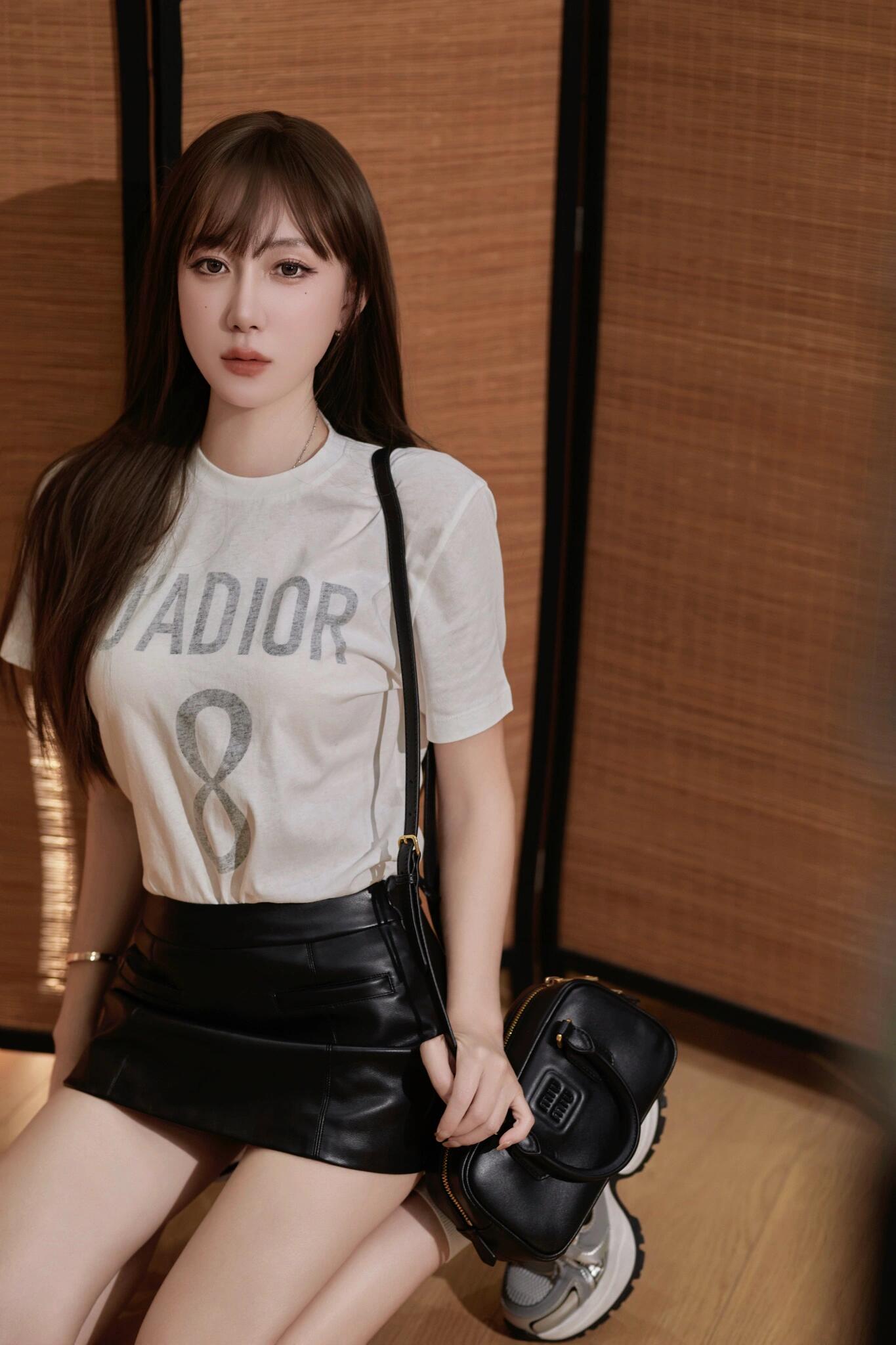 LuxluxHouse Best Quality Clothes T-shirt Dior