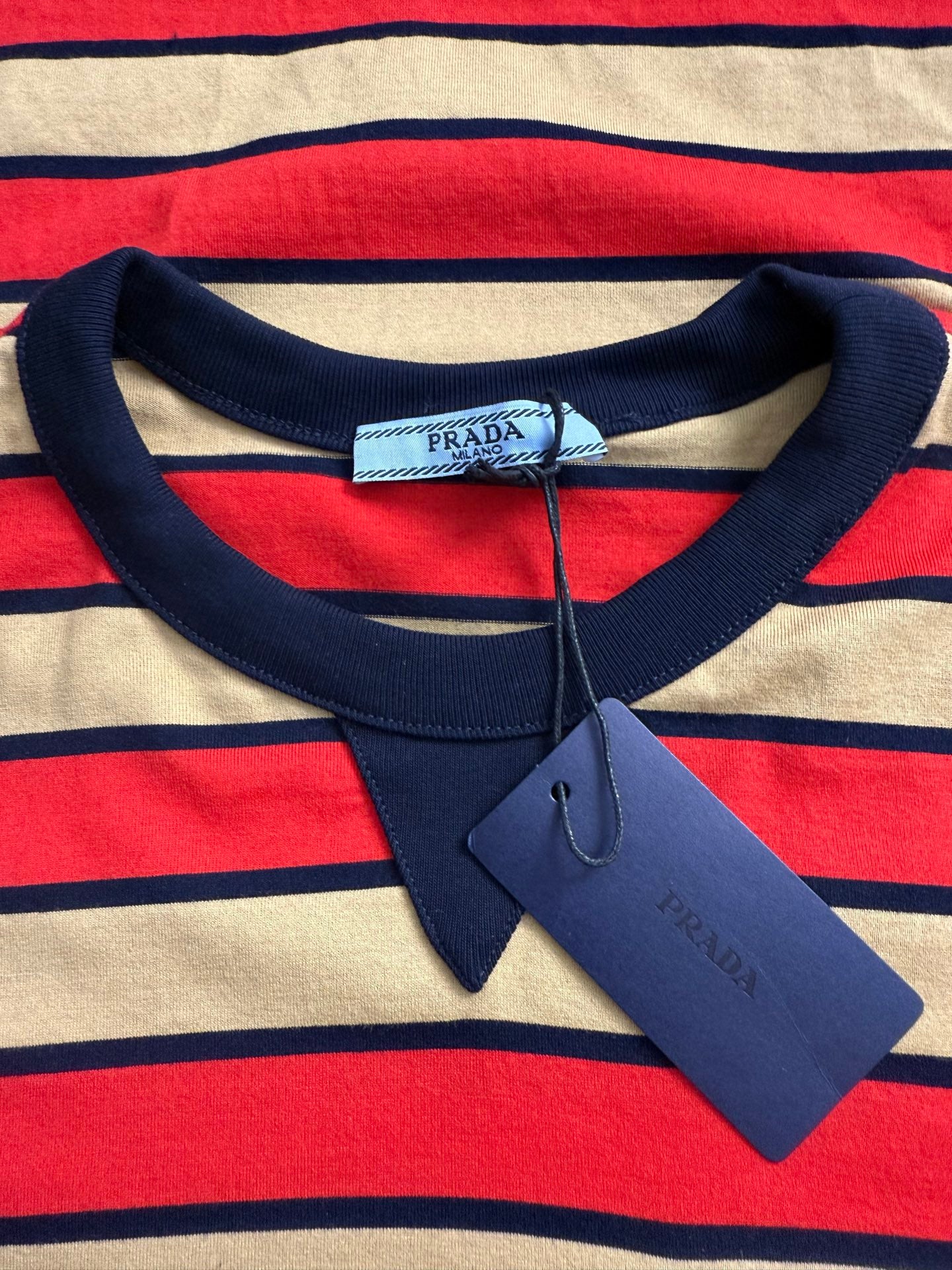 LuxluxHouse Best Quality Clothes T-shirt Prada