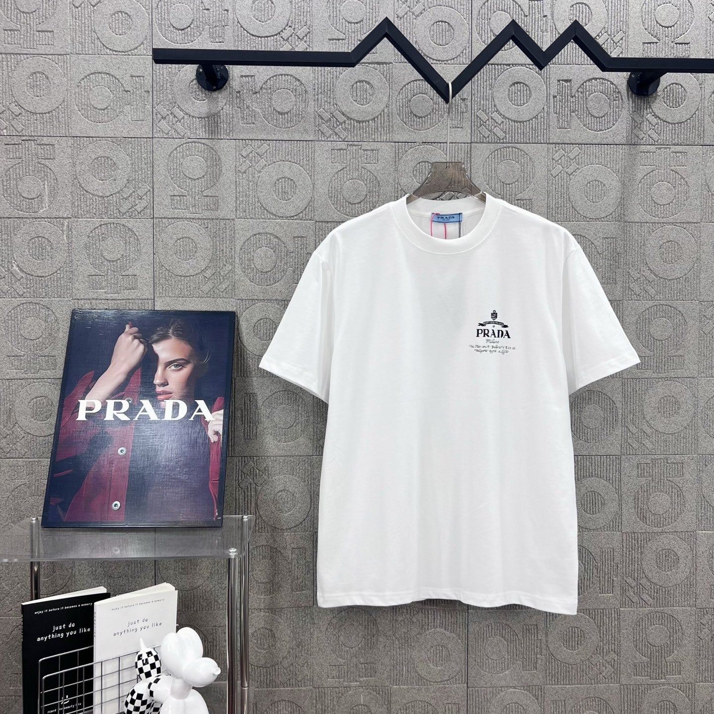 LuxluxHouse Best Quality Clothes T-shirt Prada