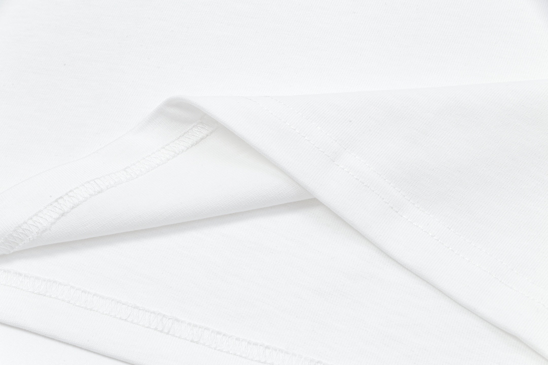 LuxluxHouse Best Quality Clothes T-shirt Prada