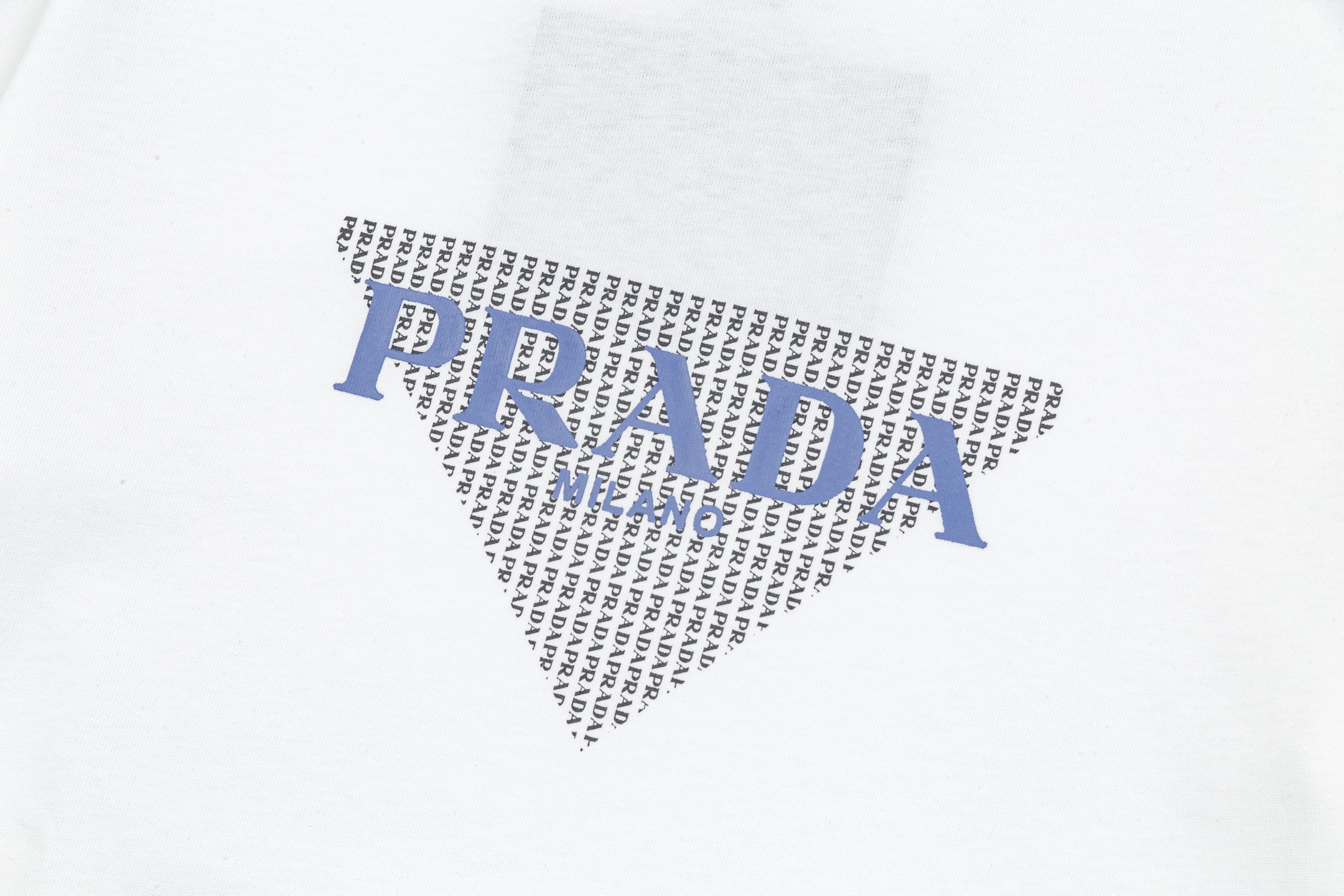 LuxluxHouse Best Quality Clothes T-shirt Prada