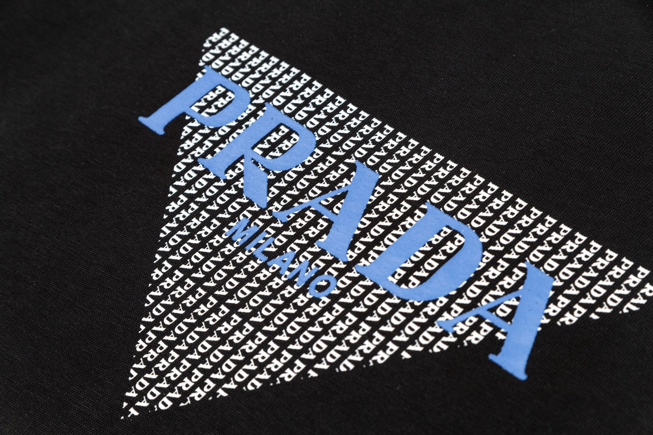 LuxluxHouse Best Quality Clothes T-shirt Prada