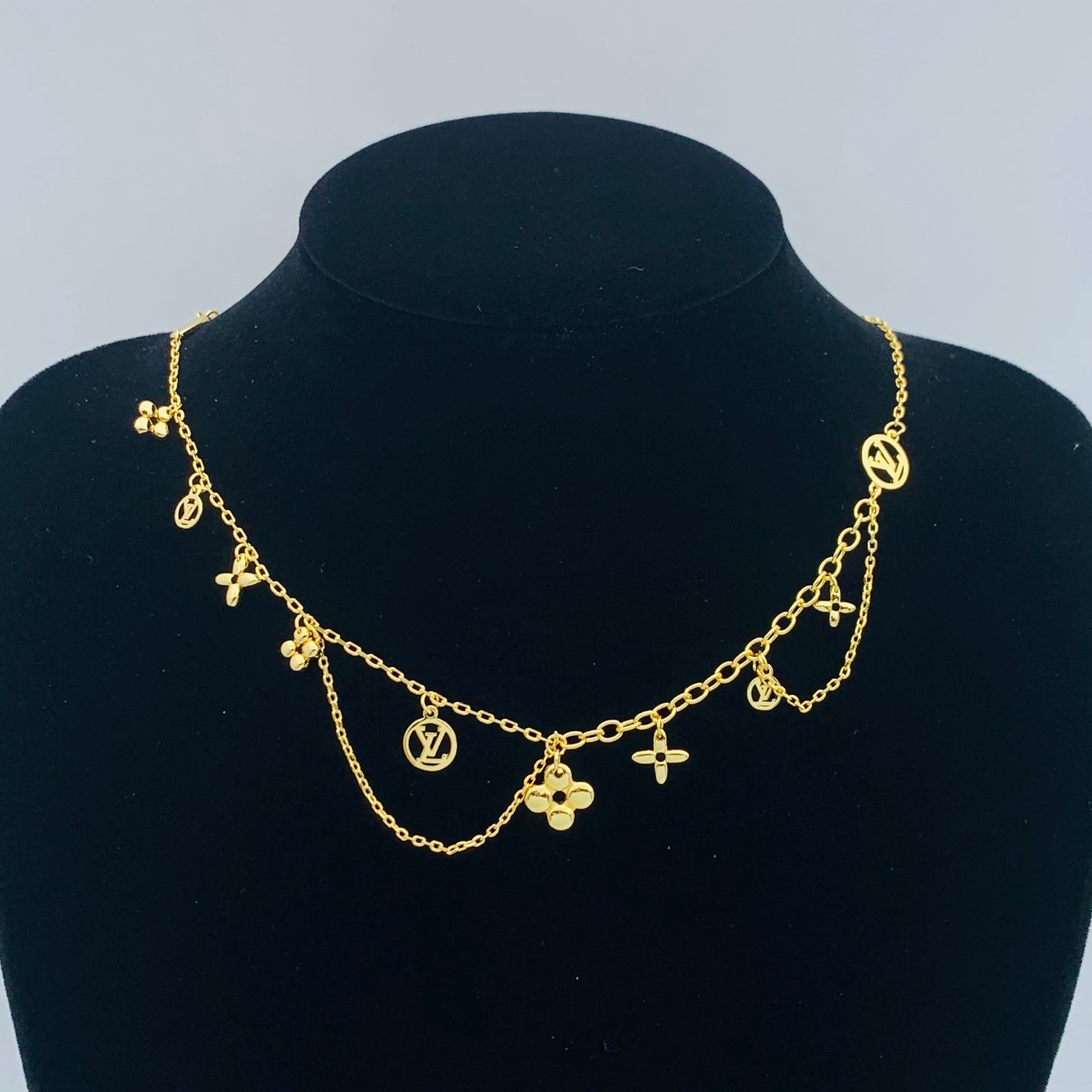 LuxluxHouse Low Price And High Quality Accessories Louis Vuitton