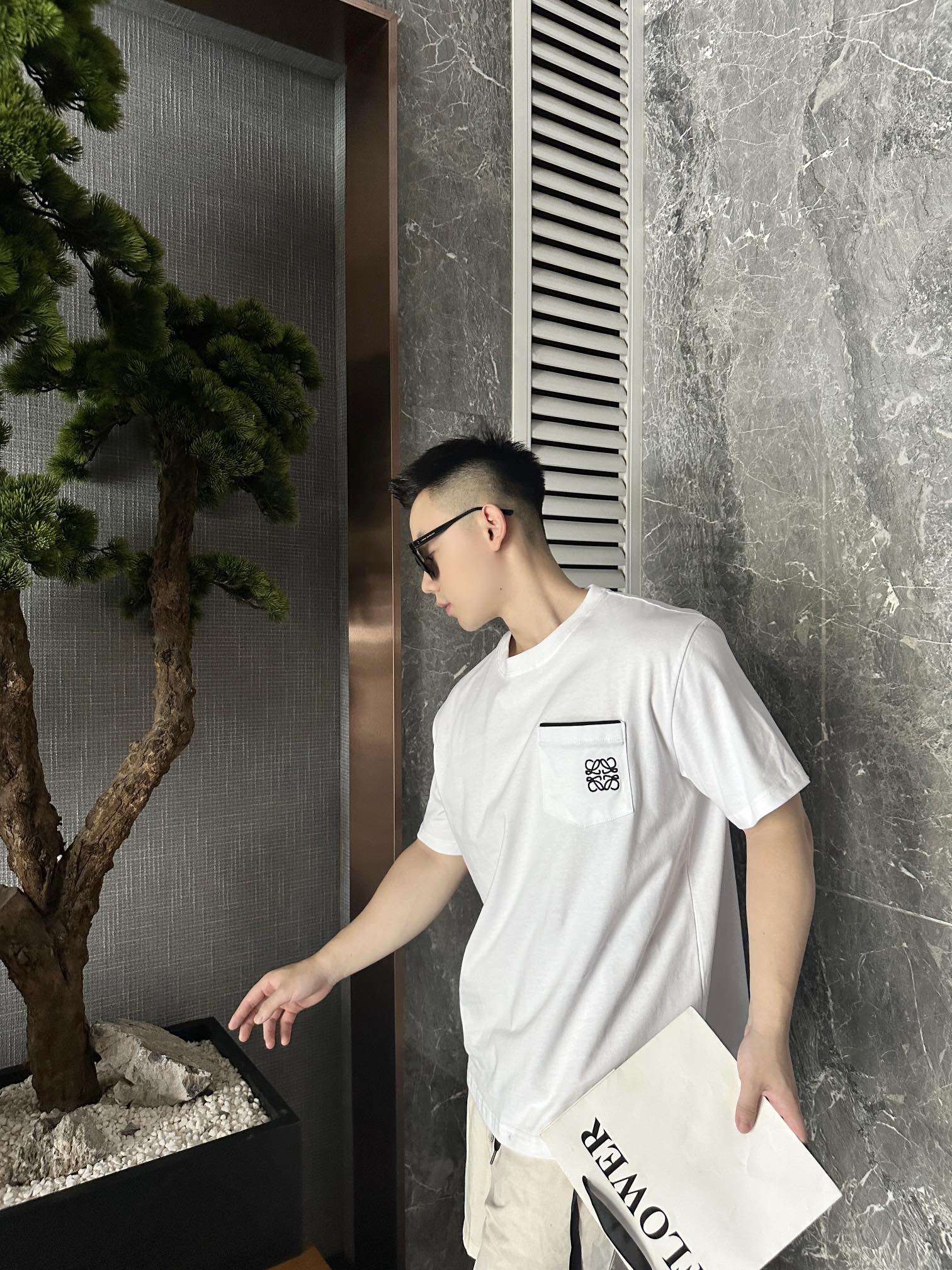 LuxluxHouse Best Quality Clothes T-shirt Loewe