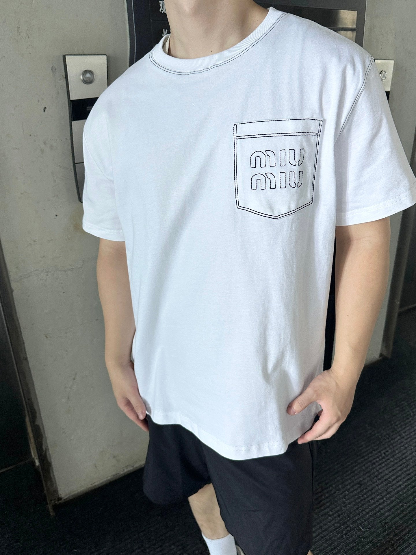 LuxluxHouse Best Quality Clothes Miu Miu T-shirt