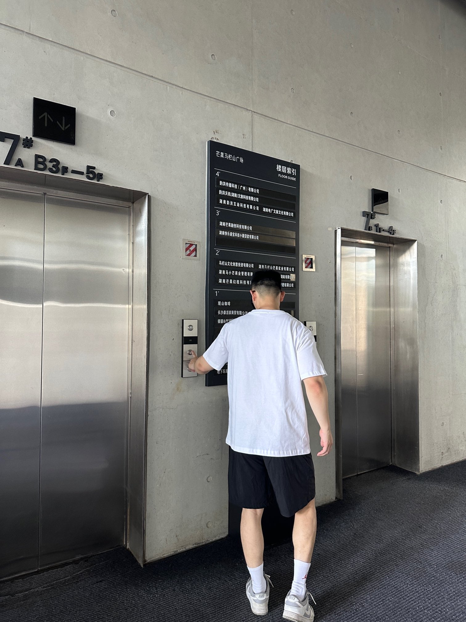 LuxluxHouse Best Quality Clothes Miu Miu T-shirt