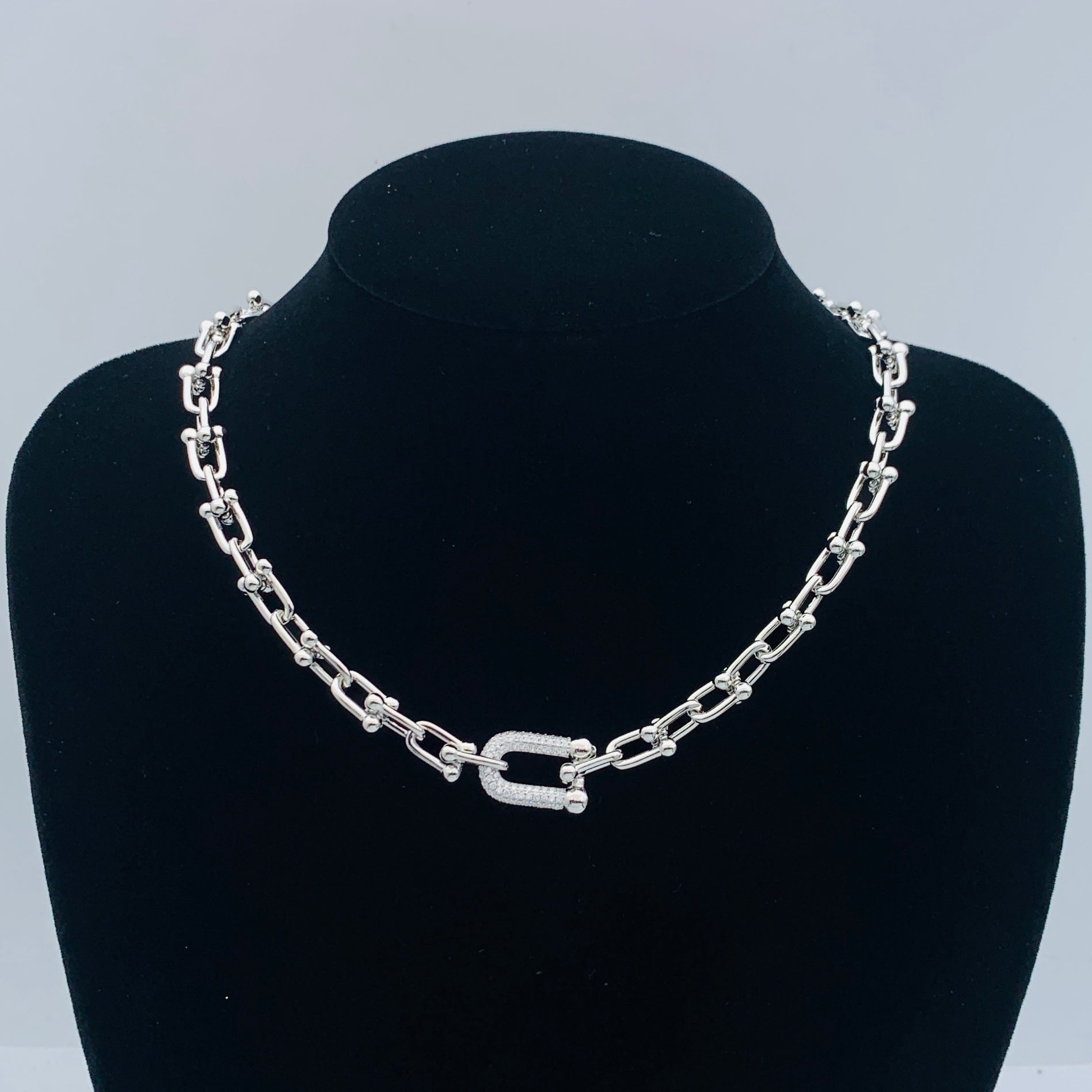 LuxluxHouse Low Price And High Quality Accessories Tiffany