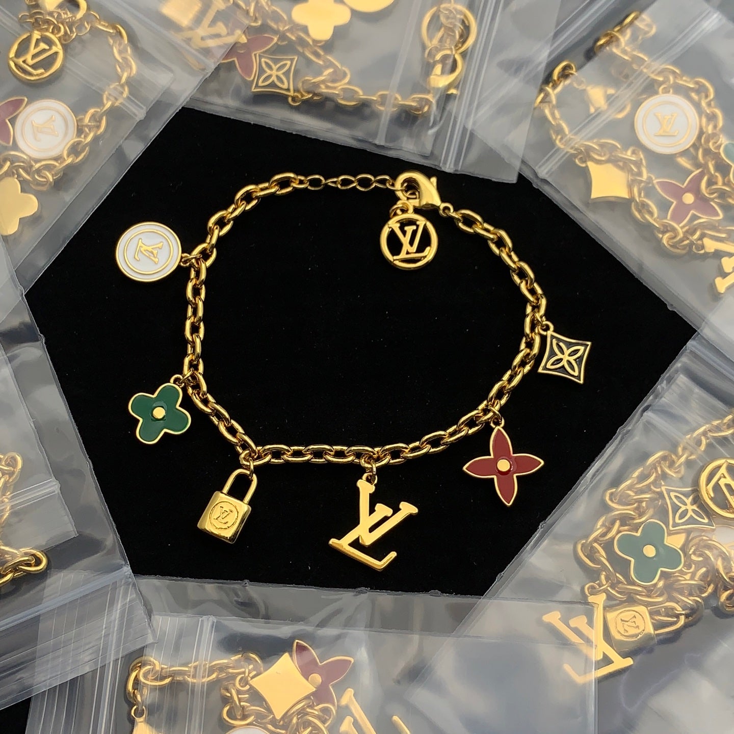 LuxluxHouse Low Price And High Quality Accessories Louis Vuitton