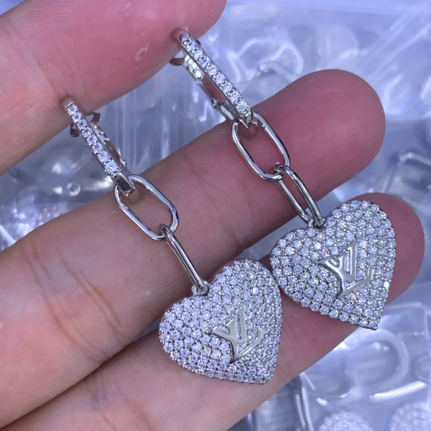 LuxluxHouse Low Price And High Quality Accessories Louis Vuitton